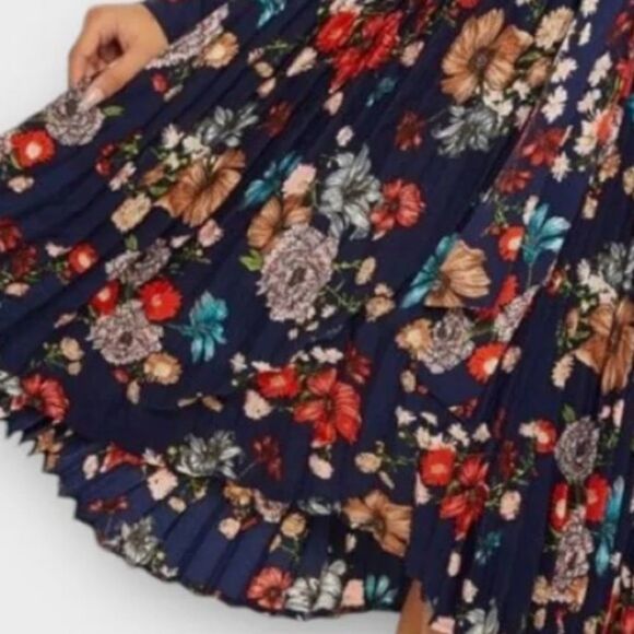 PrettyLittleThing Pink Blue Long Sleeve V-Neck Sheath Dress - Picture 6 of 10